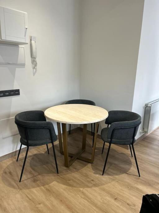 Apartamento Piso Deluxe Con Balcon Cerca Del Casco Viejo Bilbao Exterior foto
