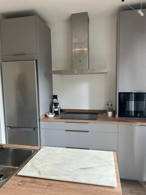 Apartamento Piso Deluxe Con Balcon Cerca Del Casco Viejo Bilbao Exterior foto