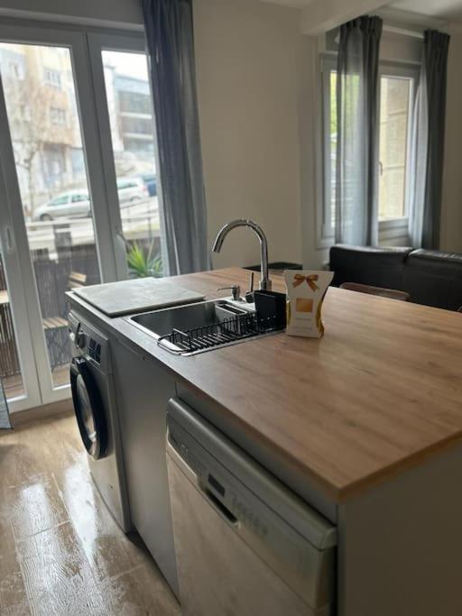 Apartamento Piso Deluxe Con Balcon Cerca Del Casco Viejo Bilbao Exterior foto