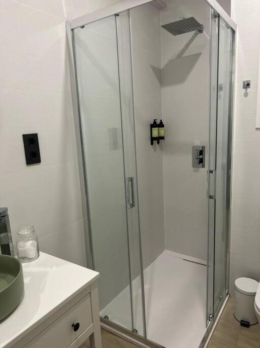 Apartamento Piso Deluxe Con Balcon Cerca Del Casco Viejo Bilbao Exterior foto