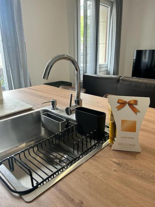 Apartamento Piso Deluxe Con Balcon Cerca Del Casco Viejo Bilbao Exterior foto